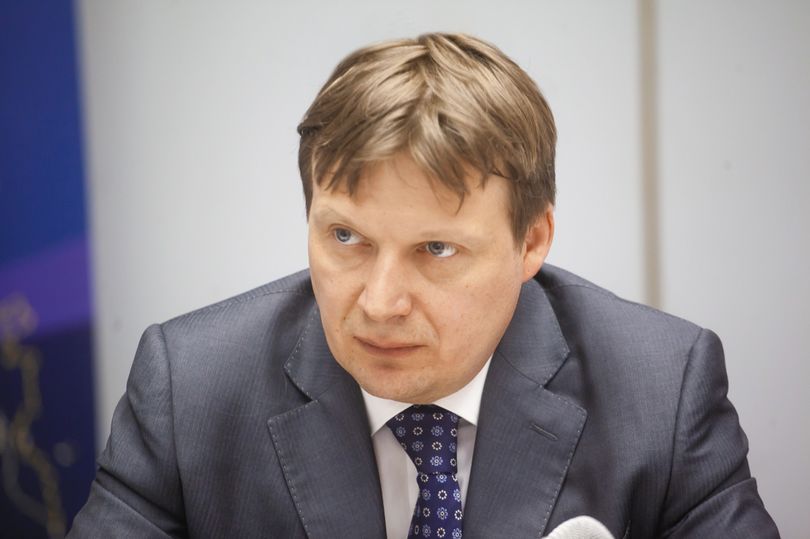 Антон Глушков - кандидат