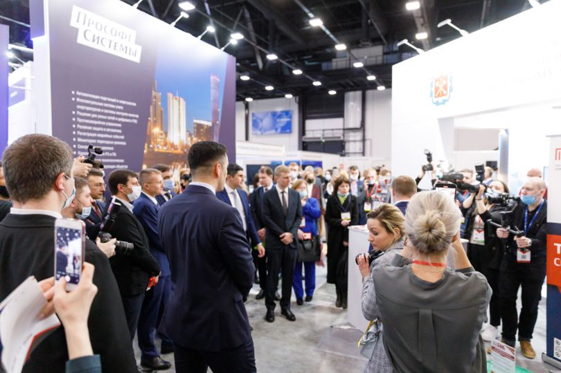 21-23 апреля 2021 года в «Экспофоруме» прошел IX Российский международный энергетический форум – одно из ключевых деловых событий в сфере ТЭК. В этом году РМЭФ привлек более 900 делегатов, мероприятие