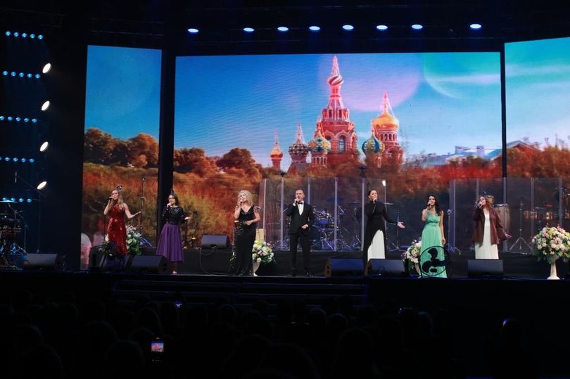 В Санкт-Петербурге прошел большой концерт ко Дню строителя