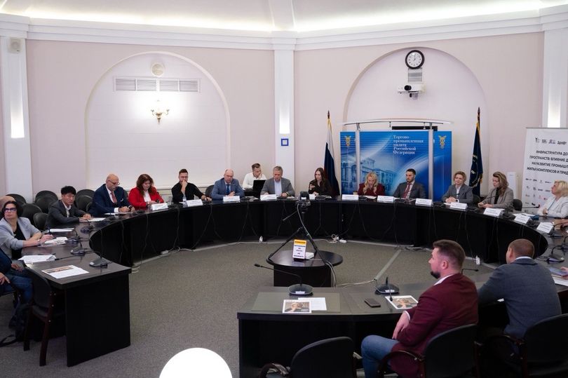 На «Дорожных вопросах» в Торгово-промышленной палате обсудили влияние дорог на экономику