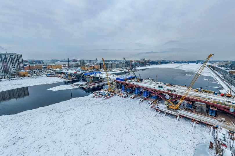 Завершён важный этап строительства Большого Смоленского моста – смонтированы ортотропные плиты всех пролетов будущей переправы