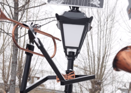 В новосибирском сквере появились музыкальные фонари и фортепианные дорожки