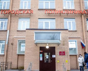 Ремонт и переоснащение поликлиники №17 Красногвардейского района должны завершиться в декабре этого года