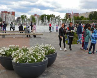 Жители Колпино выберут название для новой площади с фонтаном