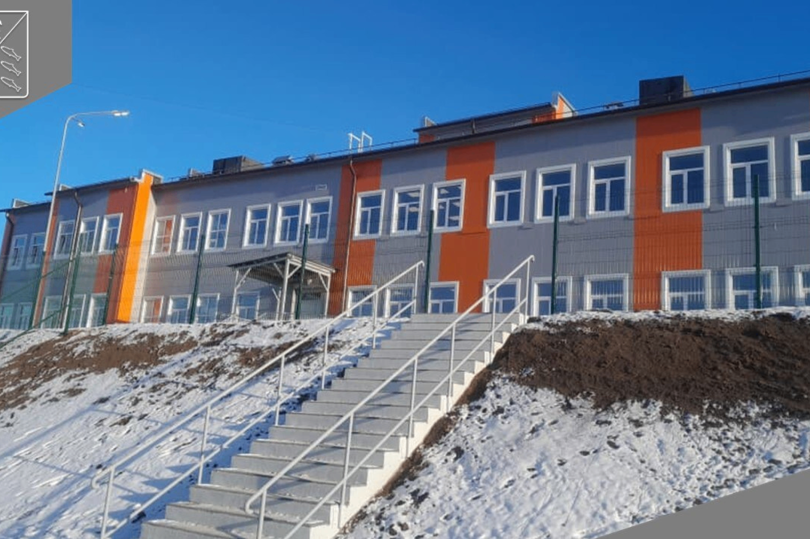 На Колыме завершено строительство современной школы-детского сада в посёлке Талая