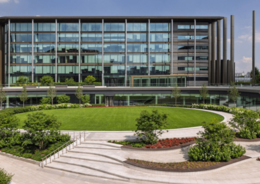 Ландшафтный парк с искусственным озером создан возле набережной реки Сетунь в Москве