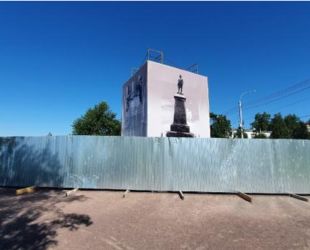 Памятник Петру I в Архангельске предстанет обновленным к концу года