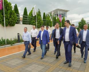 Заместитель министра строительства и ЖКХ РФ обсудил работы по комплексному развитию города Сочи