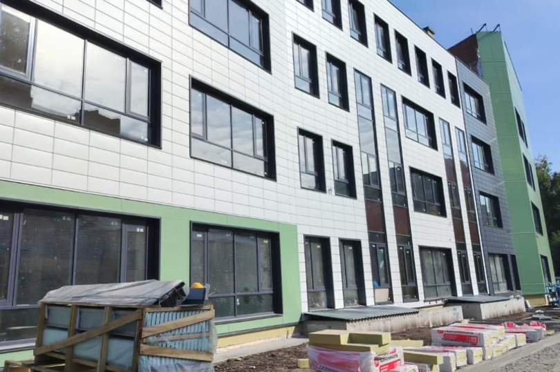 Дополнительный корпус экономического лицея на ул. Крылова в Новосибирске могут досрочно сдать в конце года