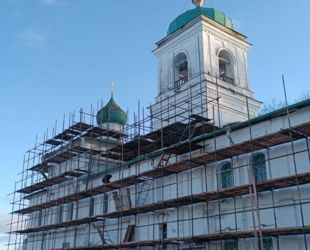 В  Стефановской церкви  Мирожского монастыря продолжаются ремонтно-реставрационные работы