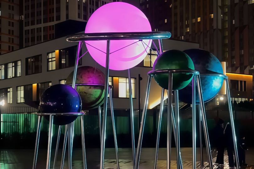 В подмосковном квартале «Спутник» установили интерактивную инсталляцию