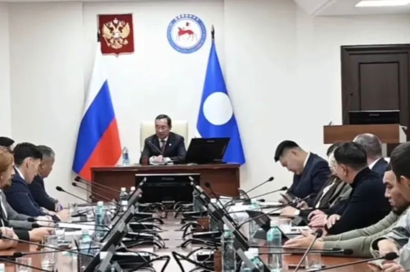 Глава Якутии раскритиковал мэрию Якутска за резкое сокращение выдачи разрешений на строительство многоквартирного жилья