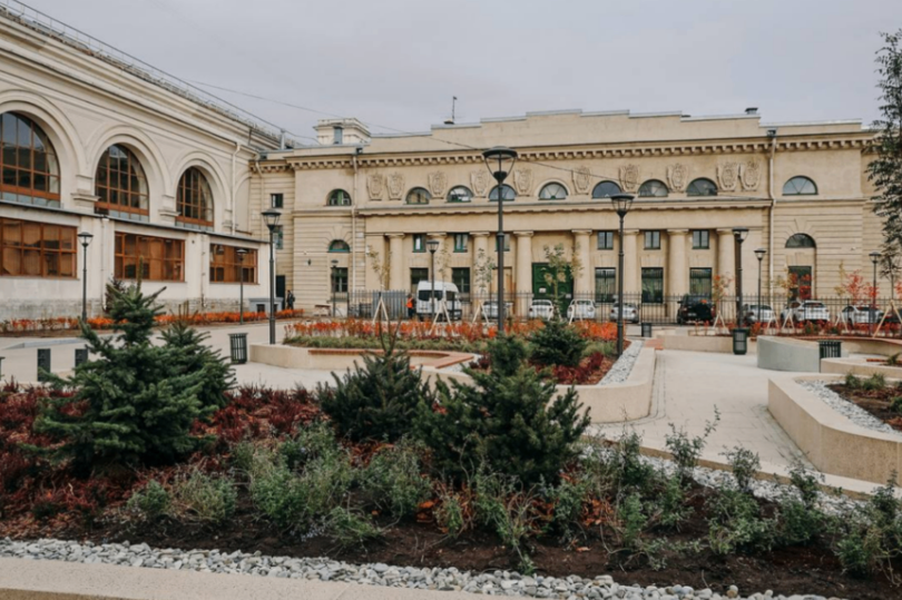 В Петербурге завершено комплексное благоустройство территории у Балтийского вокзала