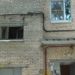 Фасад дома №161 на Пискаревском проспекте, куда прилетел беспилотник — восстановлен