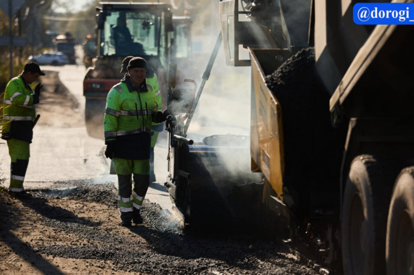 В Ленобласти от поселка имени Свердлова в сторону Маслово большая часть ремонта завершена