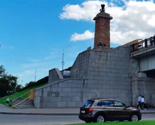 Стелы моста Александра Невского в  Великом Новгороде демонтируют и построят новые