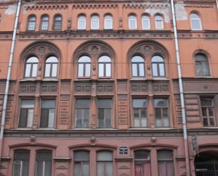 В Петербурге завершается реставрация фасадов первых двух многоквартирных домов – памятников по программе КГИОП