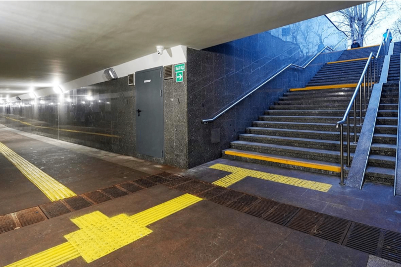 В Москве открыли еще три пешеходных перехода