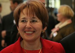 Оксана Дмитриева составит конкуренцию Полтавченко на выборах