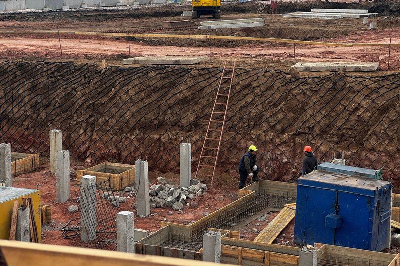 В Октябрьском районе Красноярска началось строительство школы