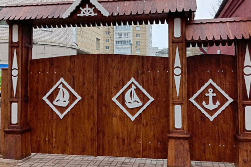 Музей Грина в Кировской области украсили «морские» ворота