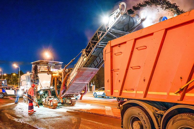 На Варшавском шоссе в столице обновили дорожное покрытие