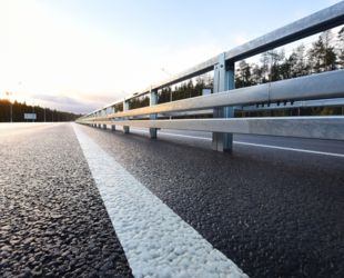 Более 100 км дорог отремонтируют в этом году в Петербурге в рамках нацпроекта