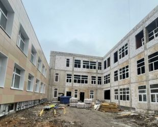 Продолжается реконструкция Лицея № 369 в Красносельском районе 