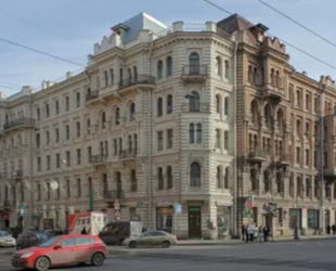 В центре Петербурга капитально ремонтируют кровлю дома Мурузи