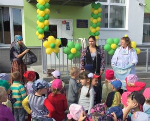 В новостройках Петергофа открылся новый детский сад с бассейном