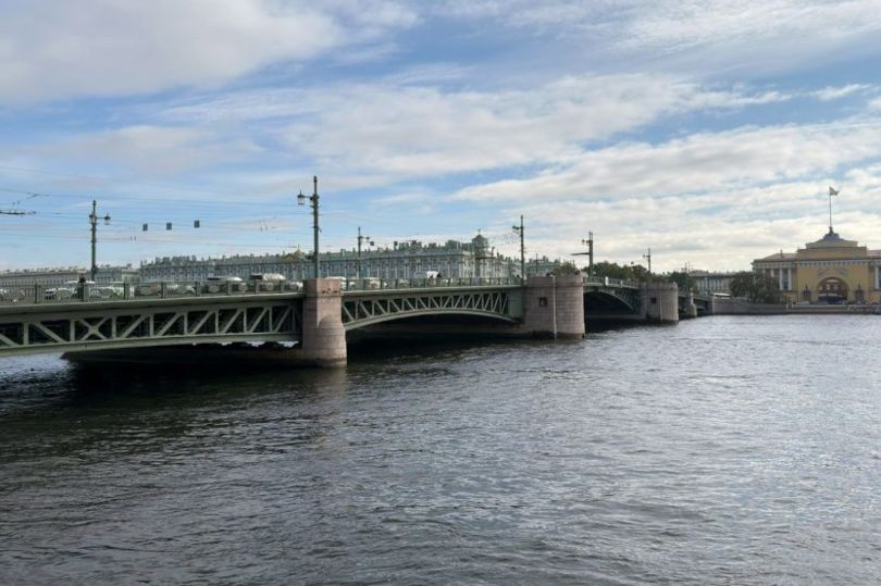 Ремонт Дворцового моста в Санкт-Петербурге завершен с опережением графика