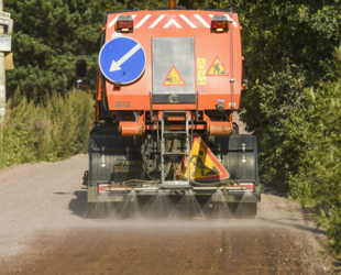 Грунтовые дороги в Ленобласти по заявке избавят от пыли