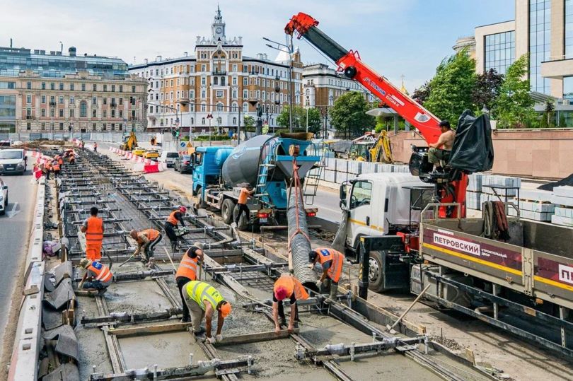 Трамвайную линию на проспекте Академика Сахарова в Москве построили по новой технологии