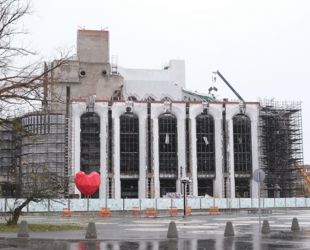 К концу ноября на здании театра в Великом Новгорроде планируют закрыть тепловой контур