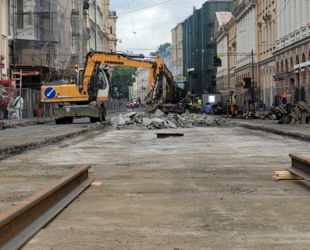 Ремонт трамвайных путей на Садовой улице Петербурга завершат к 1 сентября 2024 года