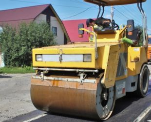 В пригородных поселках столицы Алтайского края продолжают ремонт дорог по национальному проекту