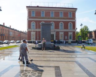 На площади Труда вскоре откроют памятник великому флотоводцу Фёдору Ушакову