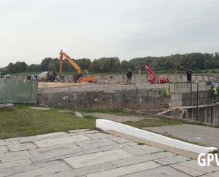  Новости До завершения работ на набережной у гостиницы «Россия» в Великом Новгороде остался месяц