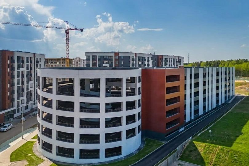 В подмосковном жилом квартале «Новая Щербинка» возвели паркинг на 300 мест