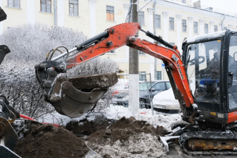 На одной из старейших улиц Кронштадта началась модернизация наружного освещения