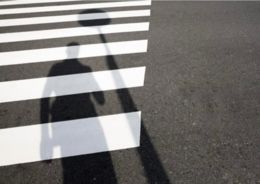 Все «зебры» в Екатеринбурге станут делать из термопластика