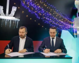 Губернатор Андрей Чибис и гендиректор «Самолет Страна» подписали соглашение о долгосрочном сотрудничестве в сфере строительства