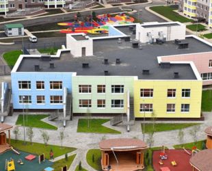 В 2022 году планируется построить более 300 школ и более 300 детских садов