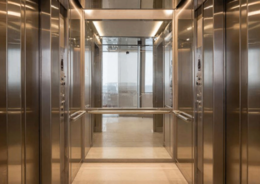 Больше 100 лифтов заменено в Ленобласти за год по программе капремонта