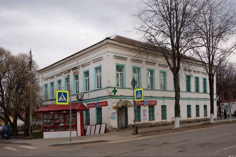 В Ленинградской области выставили на торги объект культурного наследия регионального значения – Здание городского училища в Новой Ладоге