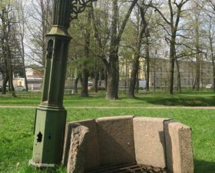 «Готический колодец» в Орловском парке Стрельны будет восстановлен