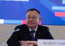 Файзуллин: пролонгации программы по замене лифтов в России не планируется