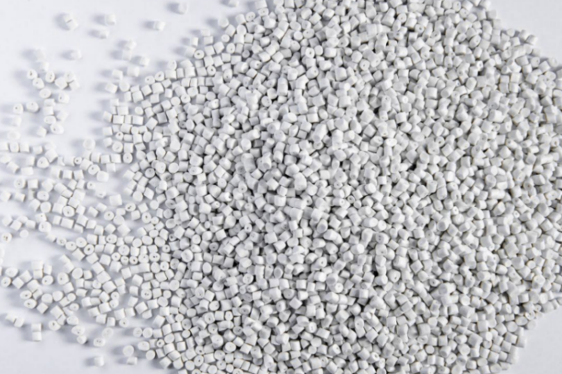 В Смоленской области начал работу первый в России завод по производству полимерных компаундов полного цикла