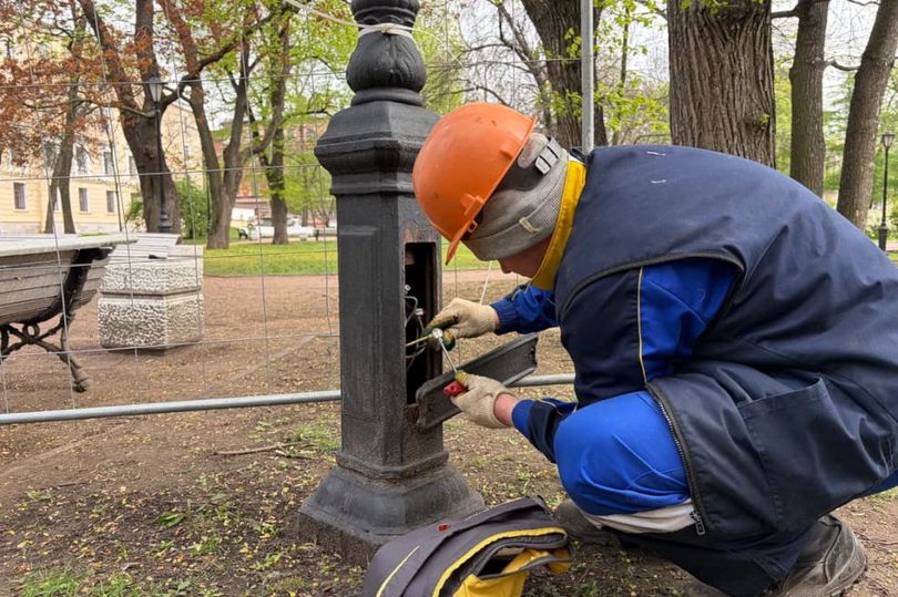 В Алексеевском саду Петербурга началась реконструкция освещения