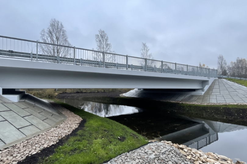 В Палкинском районе Псковской области завершен капитальный ремонт моста через реку Локнянка 